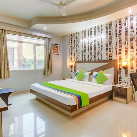 Treebo Rockwell Plaza Otel Yeni Delhi Dış mekan fotoğraf