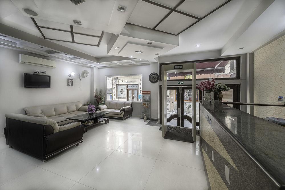 Treebo Rockwell Plaza Otel Yeni Delhi Dış mekan fotoğraf