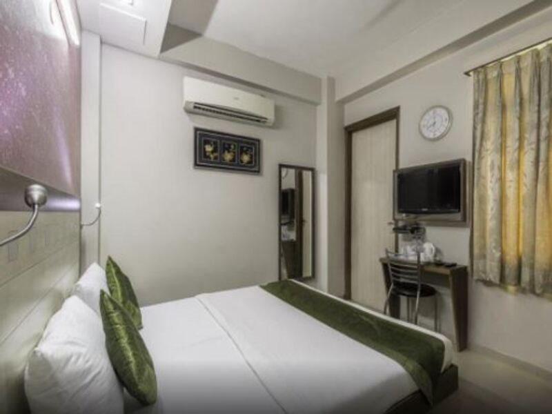 Treebo Rockwell Plaza Otel Yeni Delhi Dış mekan fotoğraf