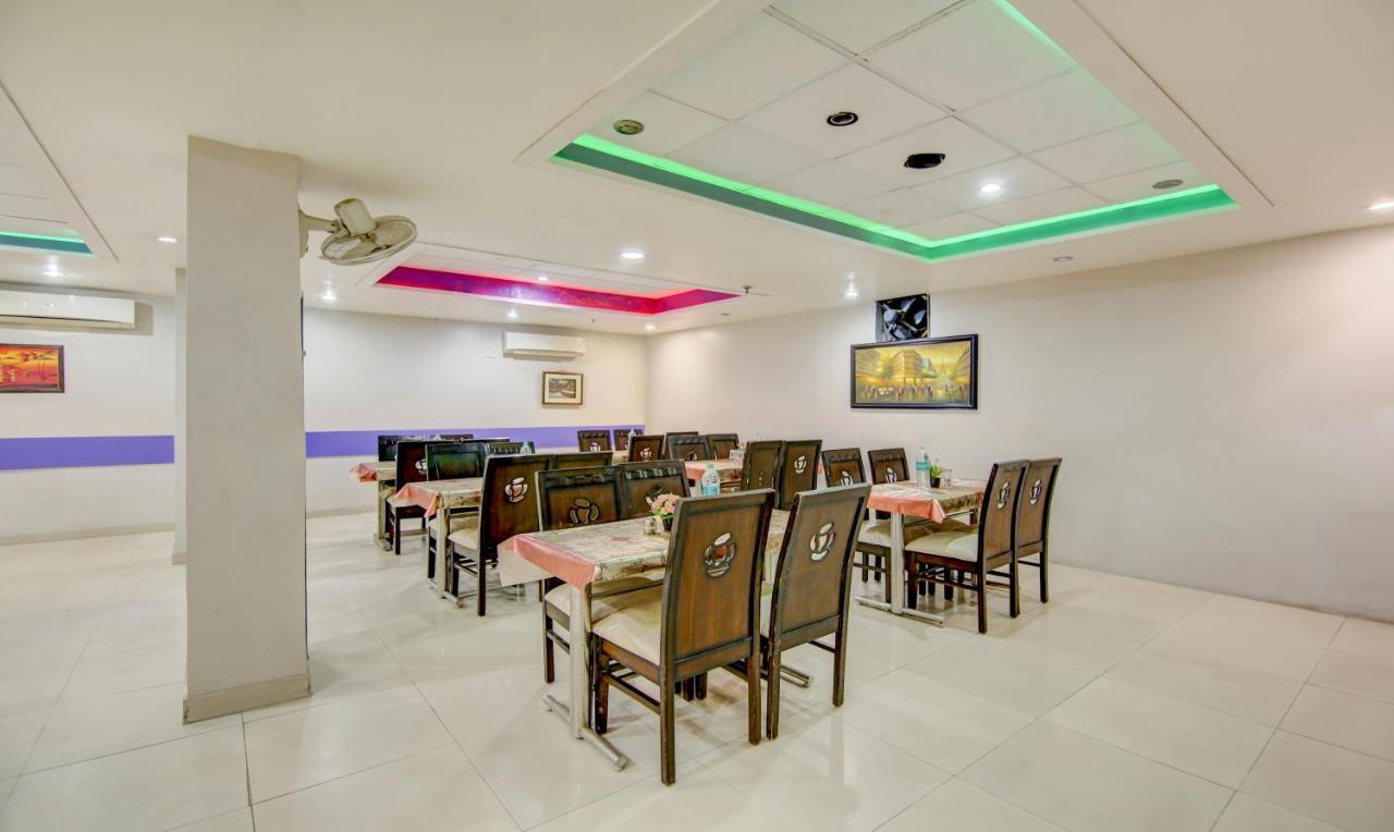 Treebo Rockwell Plaza Otel Yeni Delhi Dış mekan fotoğraf