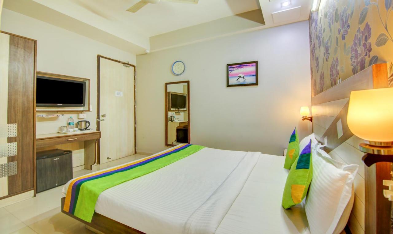 Treebo Rockwell Plaza Otel Yeni Delhi Dış mekan fotoğraf