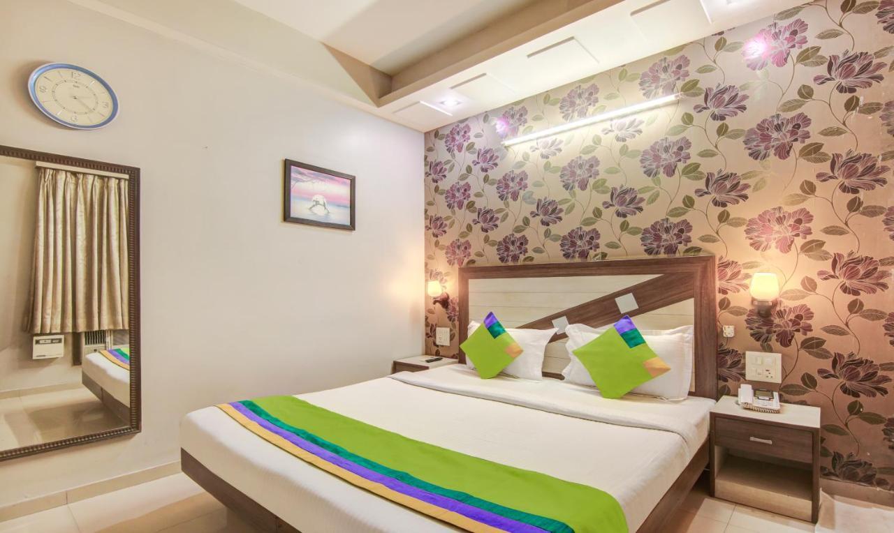 Treebo Rockwell Plaza Otel Yeni Delhi Dış mekan fotoğraf