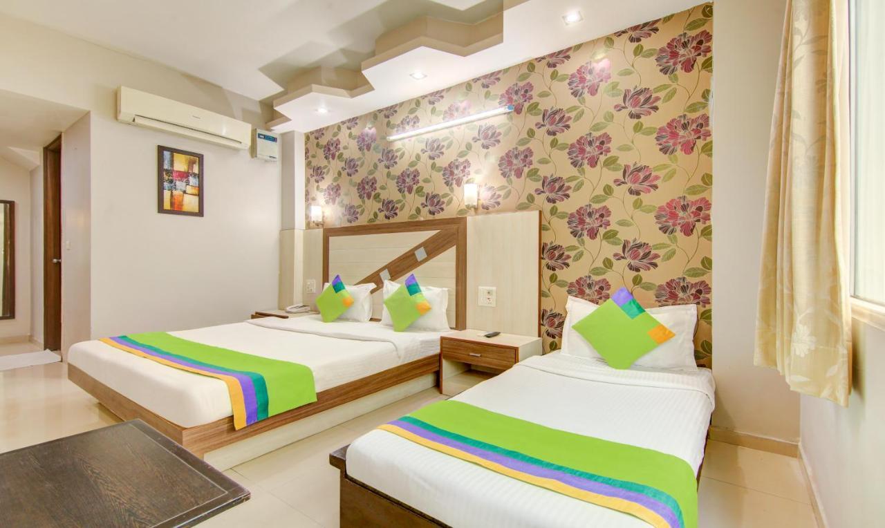 Treebo Rockwell Plaza Otel Yeni Delhi Dış mekan fotoğraf