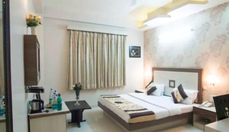 Treebo Rockwell Plaza Otel Yeni Delhi Dış mekan fotoğraf